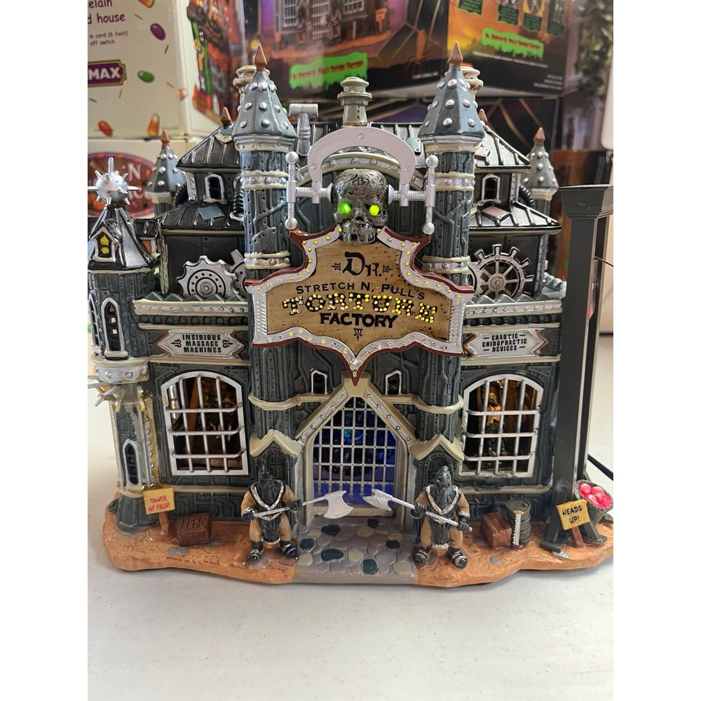 Dr Stretch N. Pull's Torture Factory 2004 Lemax Spooky Town Rare‎ Retired WORKS